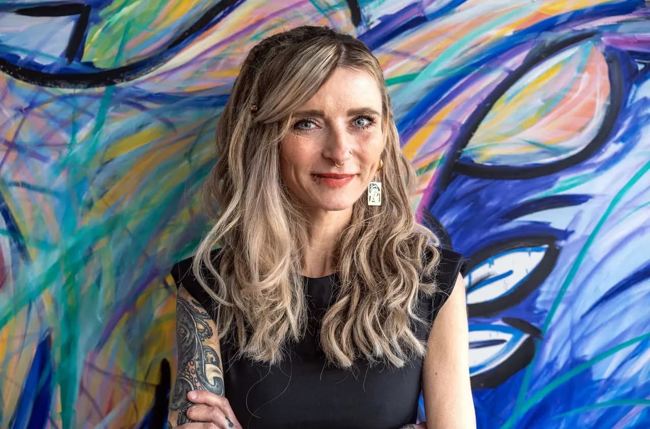 Sarah Lesch